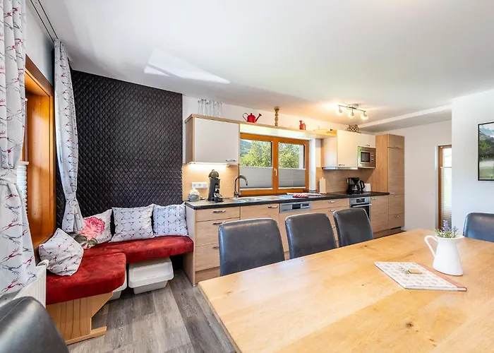 Am - By Mynests Chalé