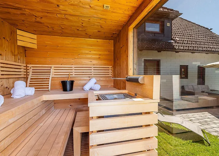 Am - By Mynests Chalé